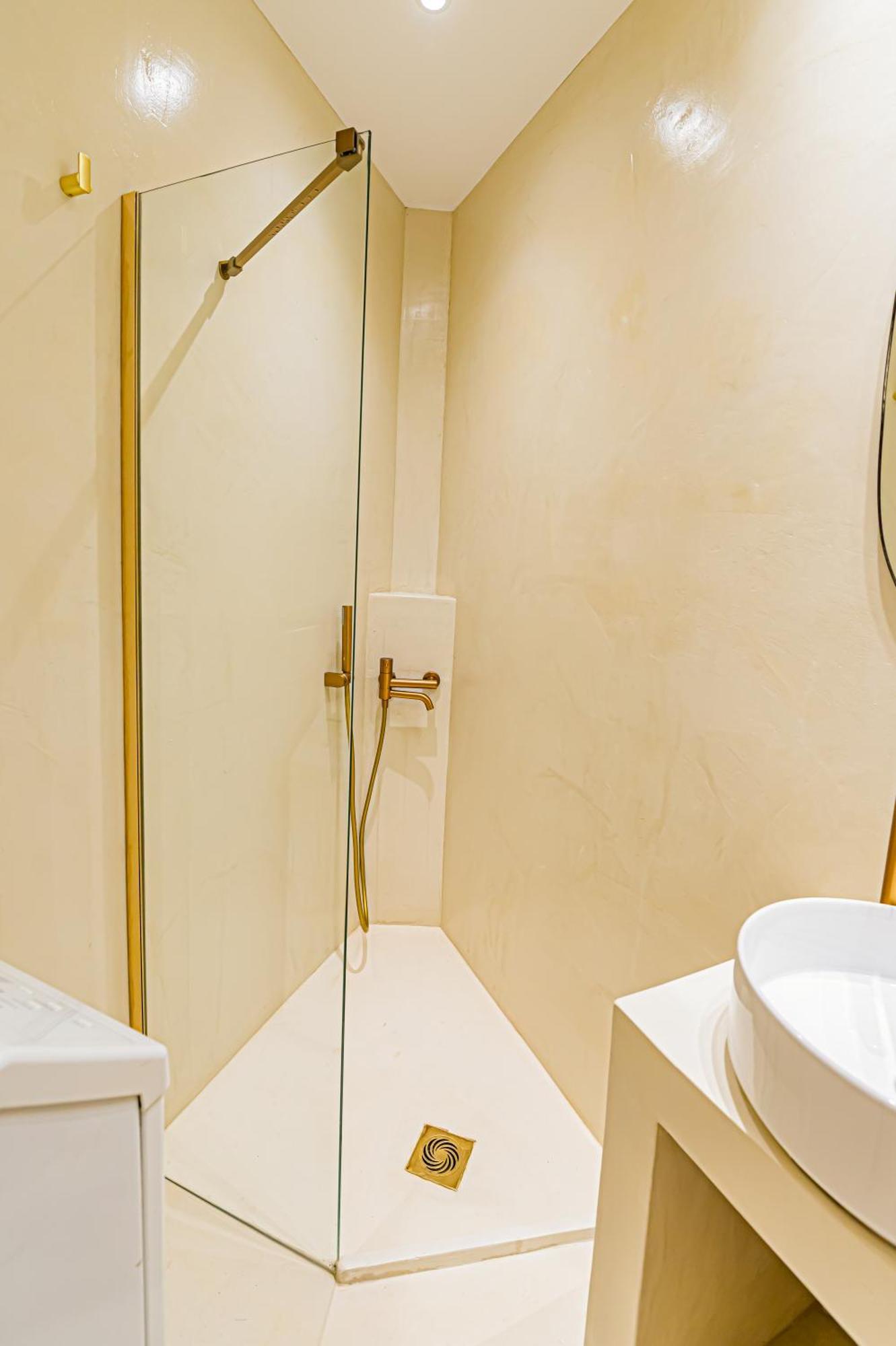 Ιkia Plaka - Timeless Elegance In Athens Appartement Buitenkant foto